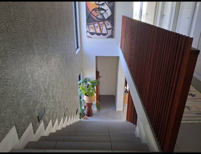 3 BEDROOM TOWNHOUSE FOR SALE IN PALM LAKES ESTATE